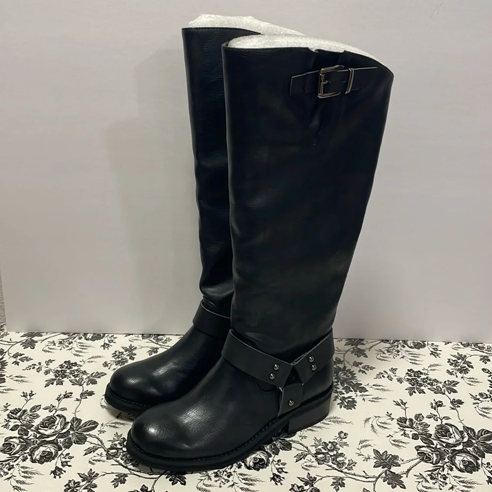 Very Volatile Meridee Nevada Black Boots New
